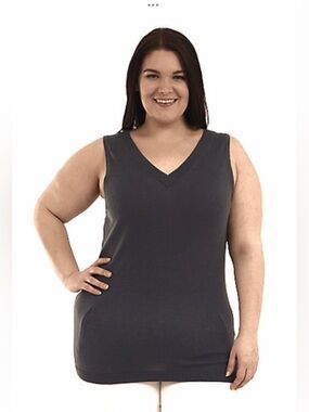 Plus (Full Figure) V-Neck Sleeveless Knit Tank Top-Black